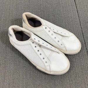 Nautica Fashion Sneakers Womens Size 6 White Perforated Faux Leather Steam Shoes